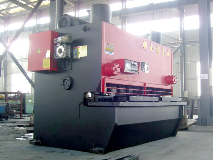 天门6米网架剪板机